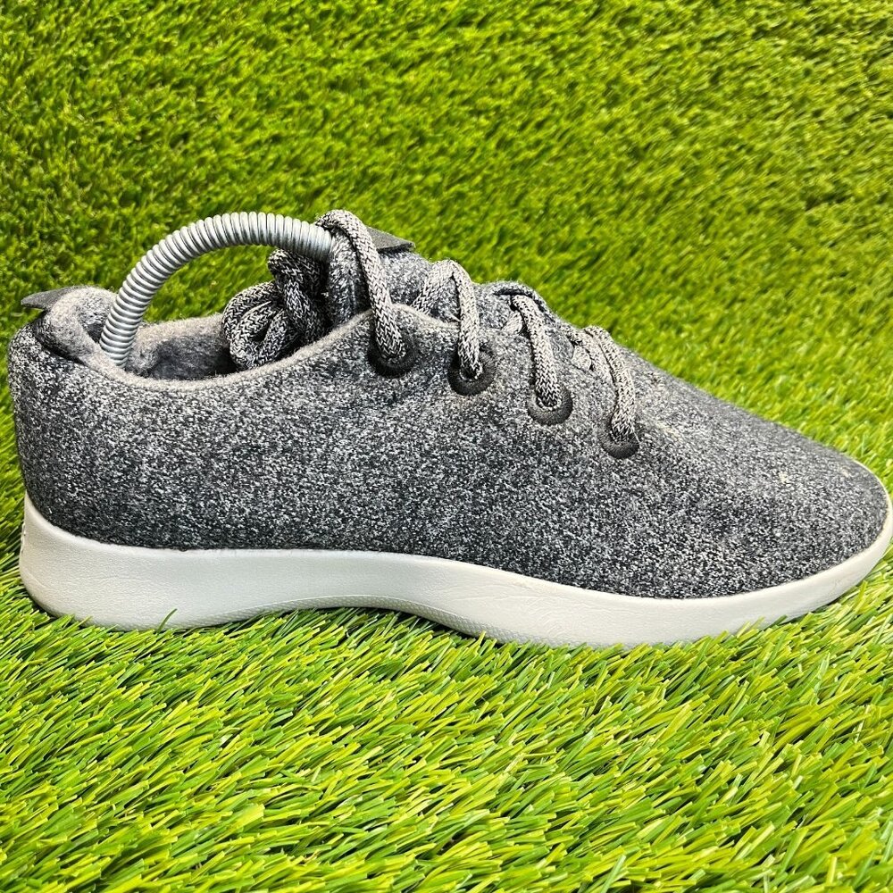 Allbirds Wool Runners Mens Size 9 Gray White Casual Walking Shoes Sneakers